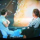 photo of Dr. Oz and Opra looking at pinworms and discussing parasite cleanse